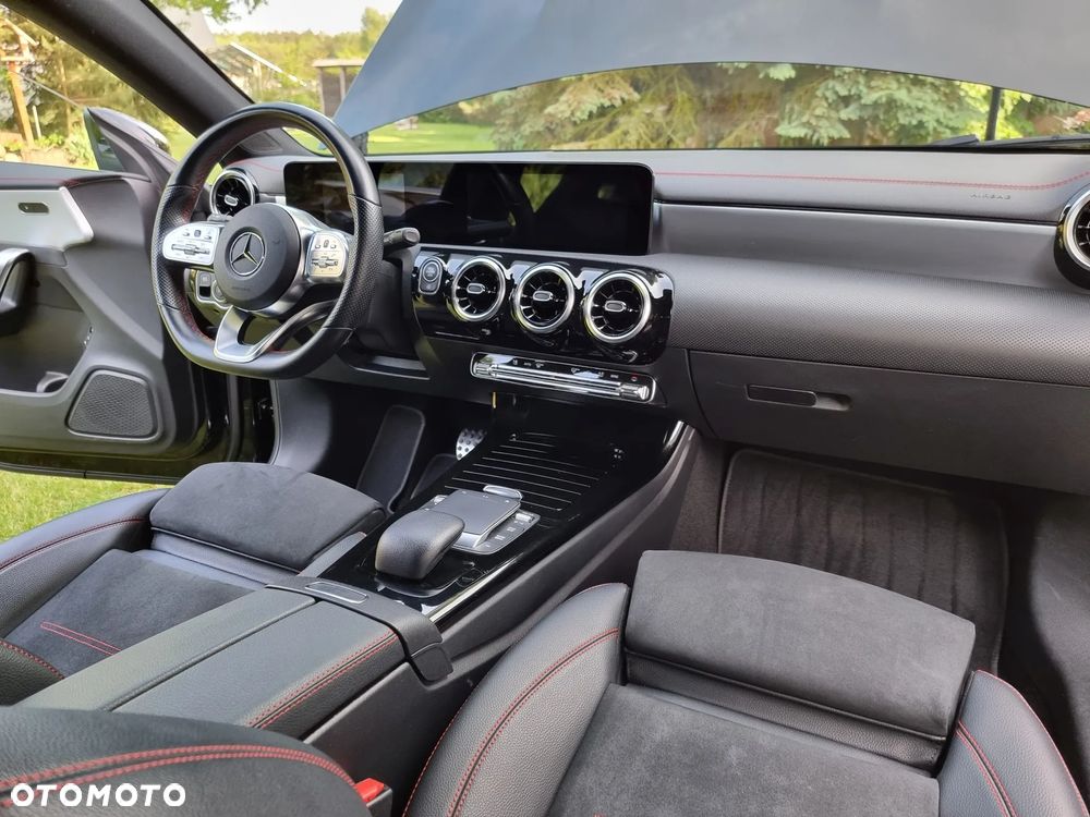 Mercedes-Benz CLA 200 d 8G-DCT Progressive - 16