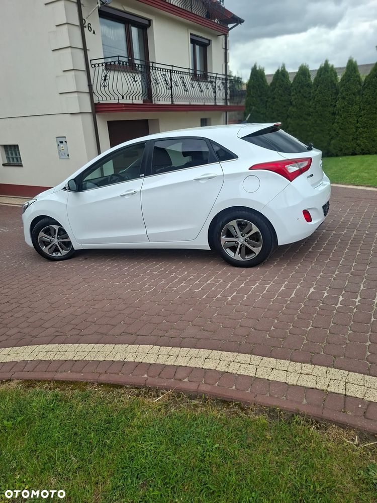 Hyundai i30 1.4 Passion - 1