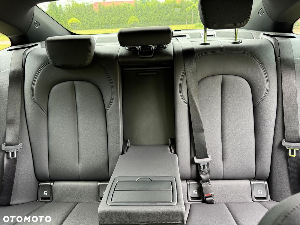 BMW Seria 2 218i M Sport - 19