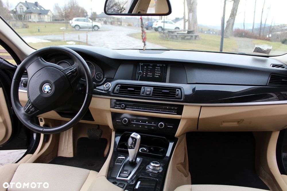 BMW Seria 5 520d Sport-Aut - 12