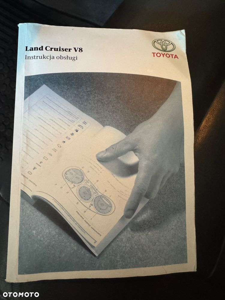 Toyota Land Cruiser - 18