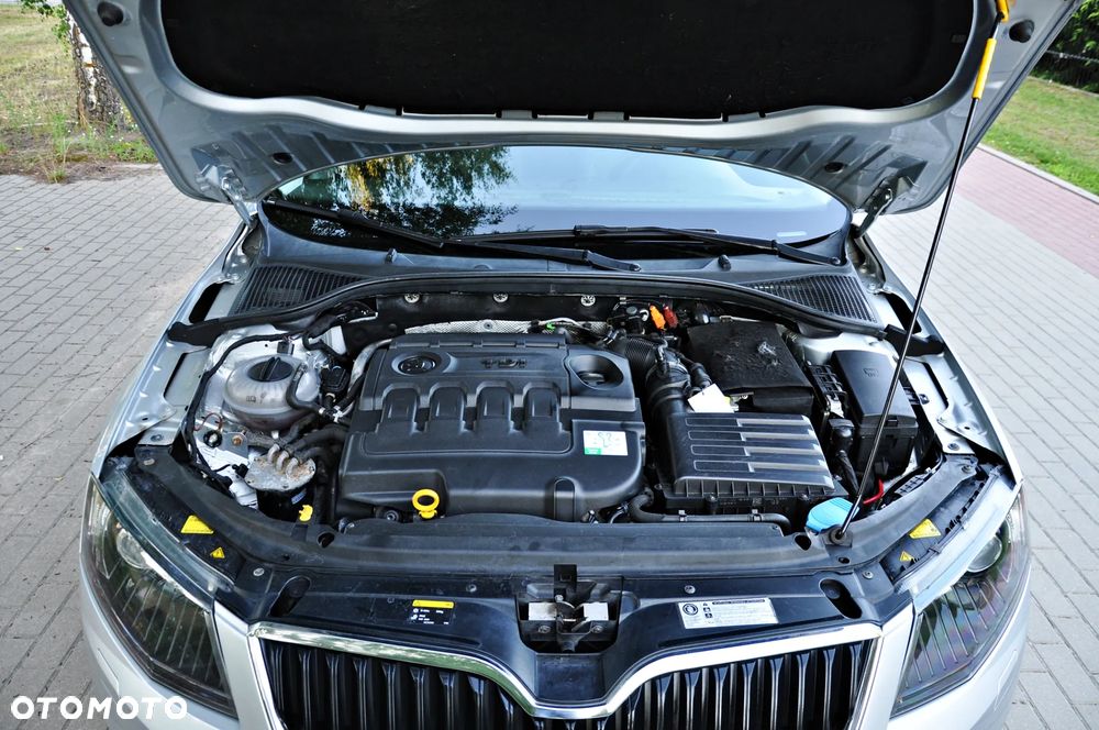 Skoda Octavia 2.0 TDI Premium Edition - 33