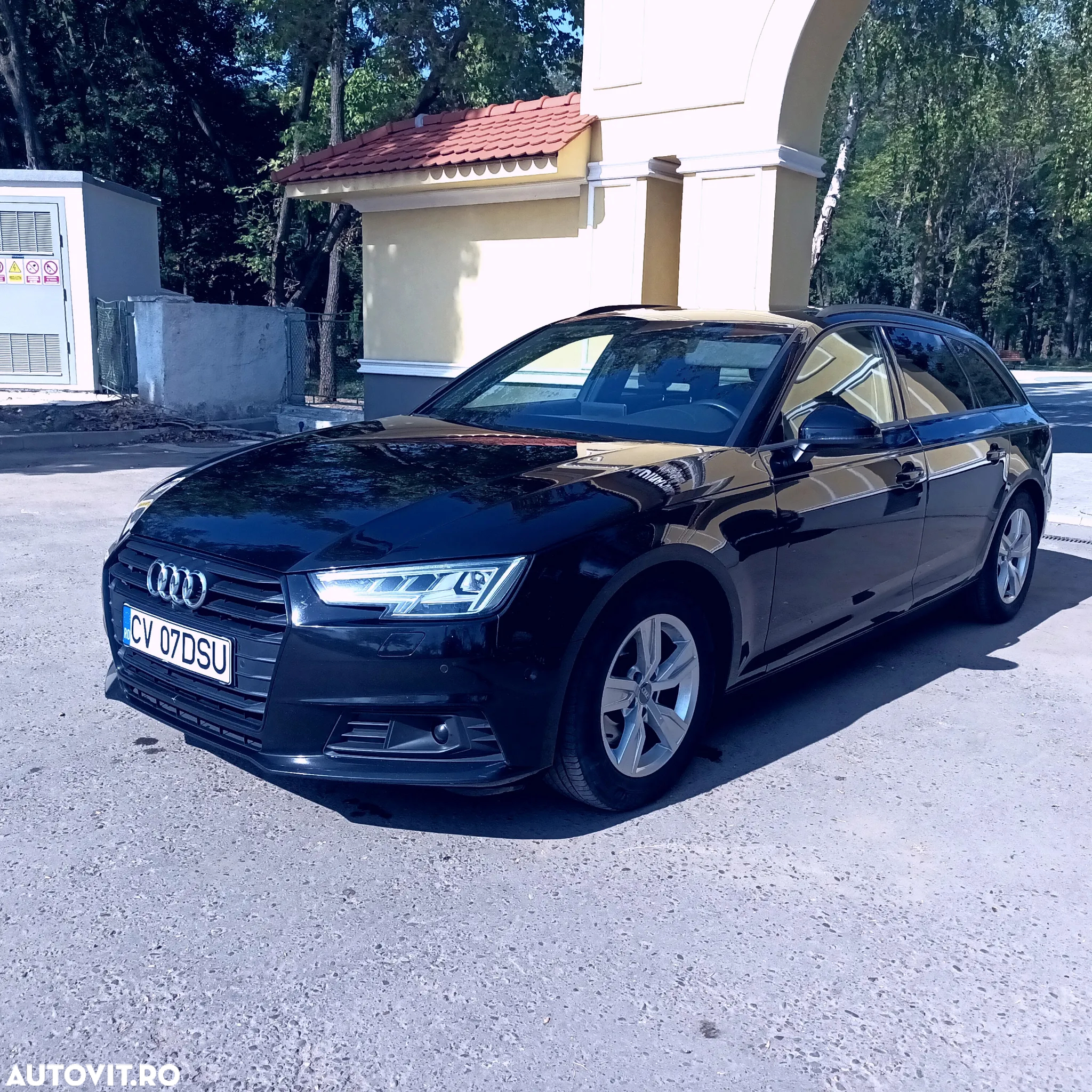 Audi A4 Avant 2.0 TDI S tronic - 12