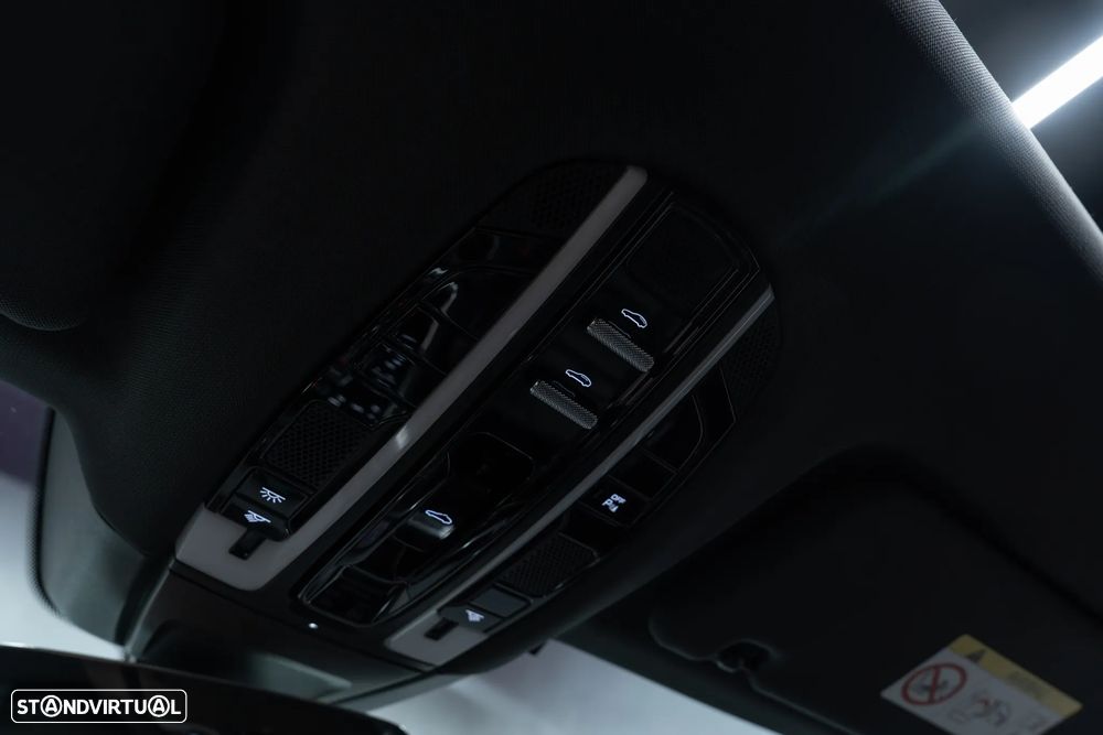 Porsche Panamera Sport Turismo - 48