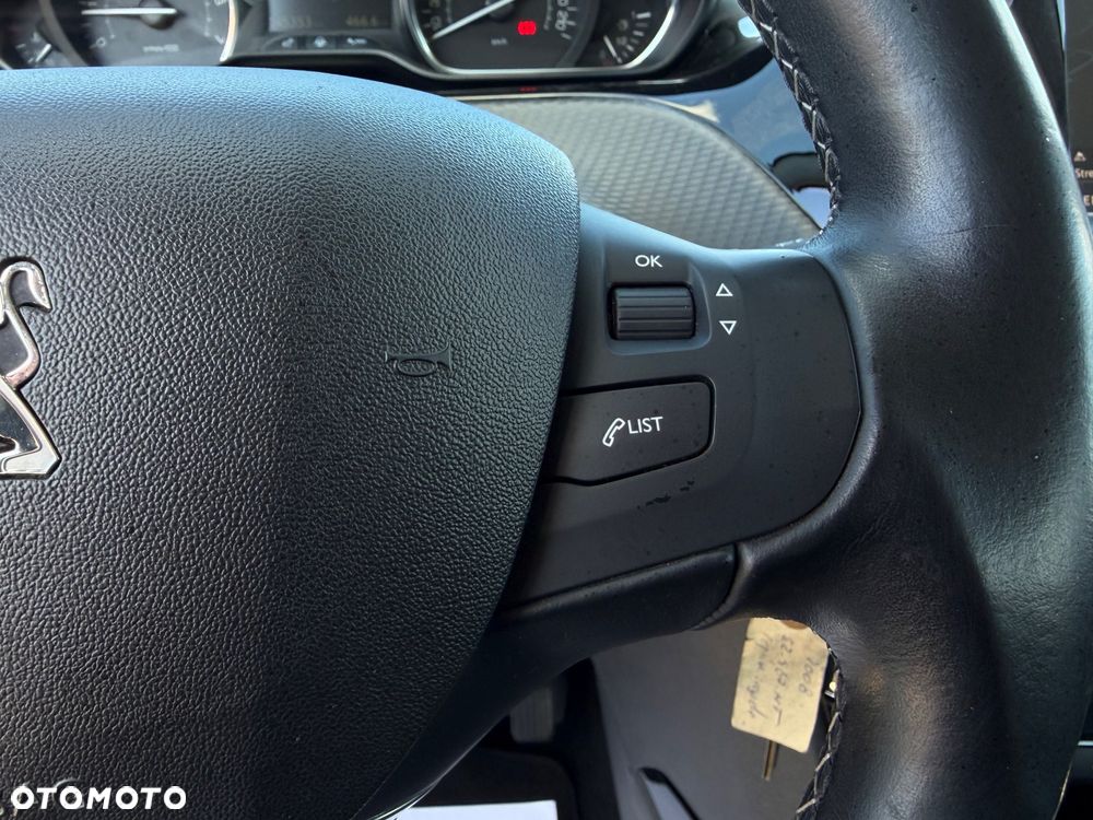 Peugeot 2008 PureTech 110 Stop&Start Allure - 9