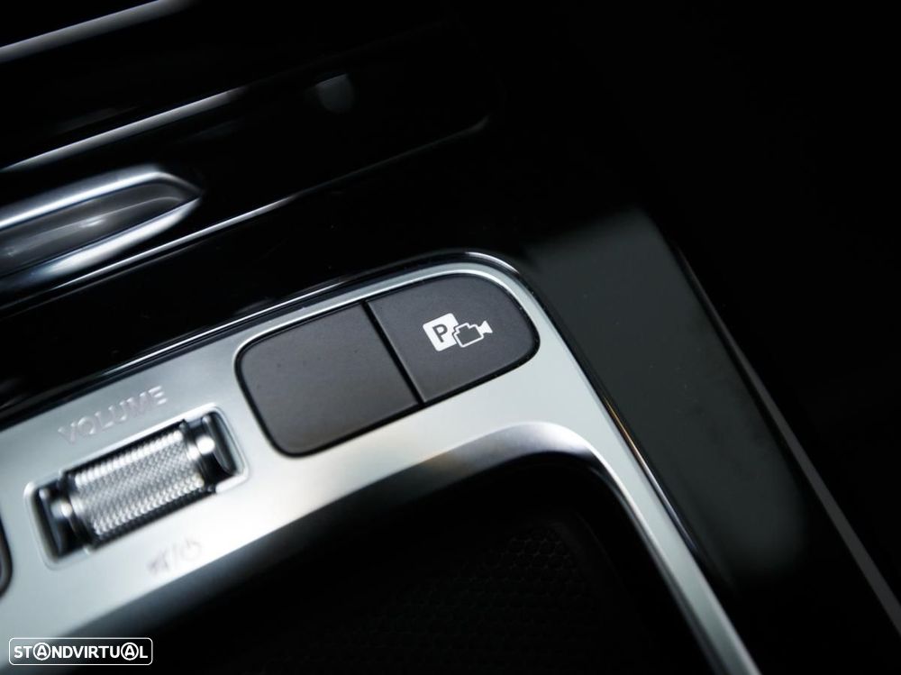 Mercedes-Benz A 250 e - 23