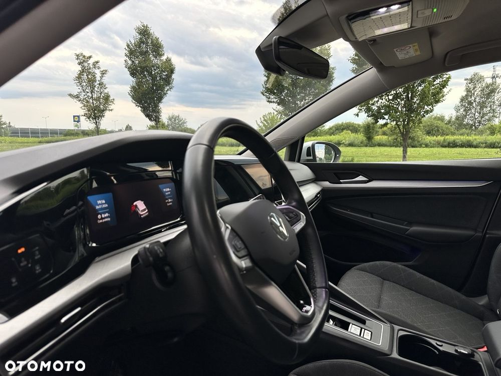 Volkswagen Golf 1.5 eTSI mHEV Life DSG - 23