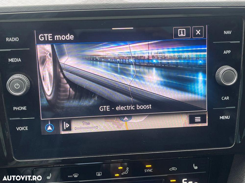 Volkswagen Passat GTE - 23