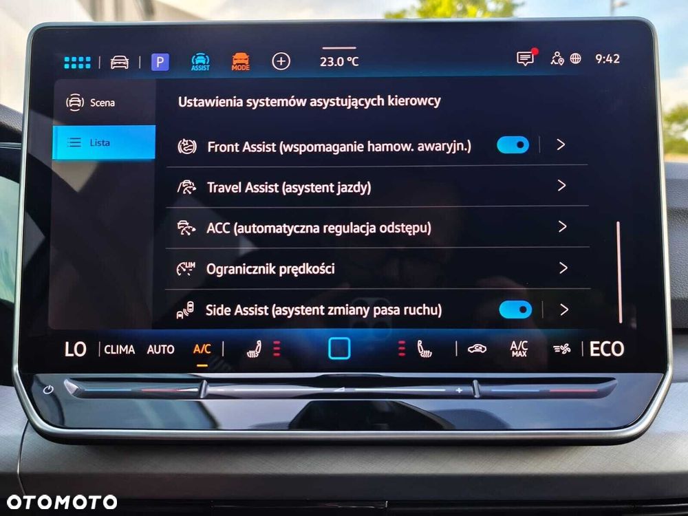 Volkswagen Golf 1.5 TSI EHybrid PHEV 150kW Life Plus DSG - 28