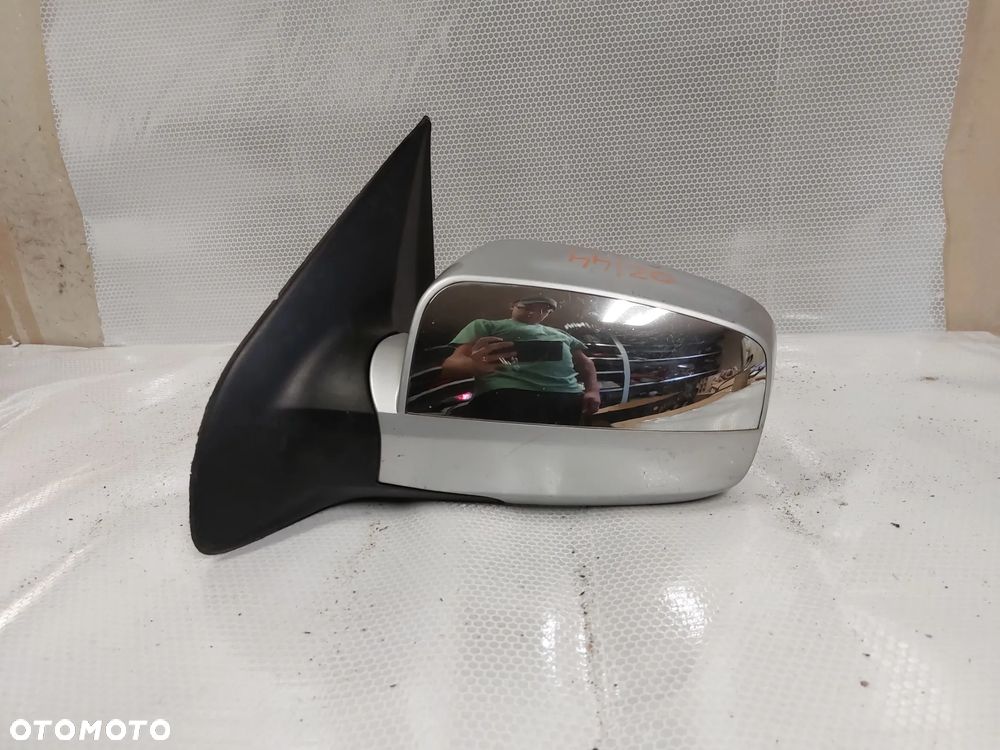 - LUSTERKO ELEKTRYCZNE LEWE KIA SORENTO I 1 AW SREBRNY CHROM 7PIN - 1