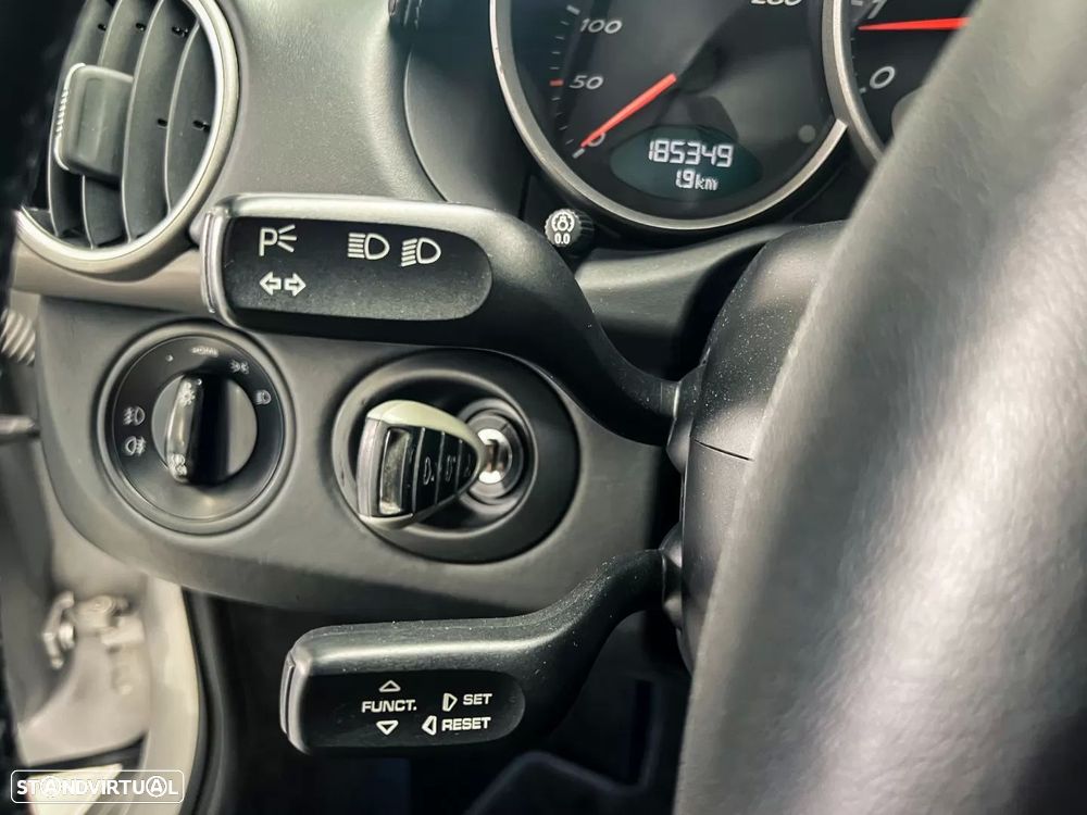 Porsche Cayman 2.7 - 17