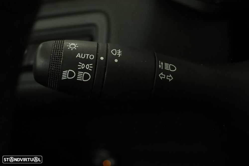 Renault Captur 1.0 TCe Techno Bi-Fuel - 16