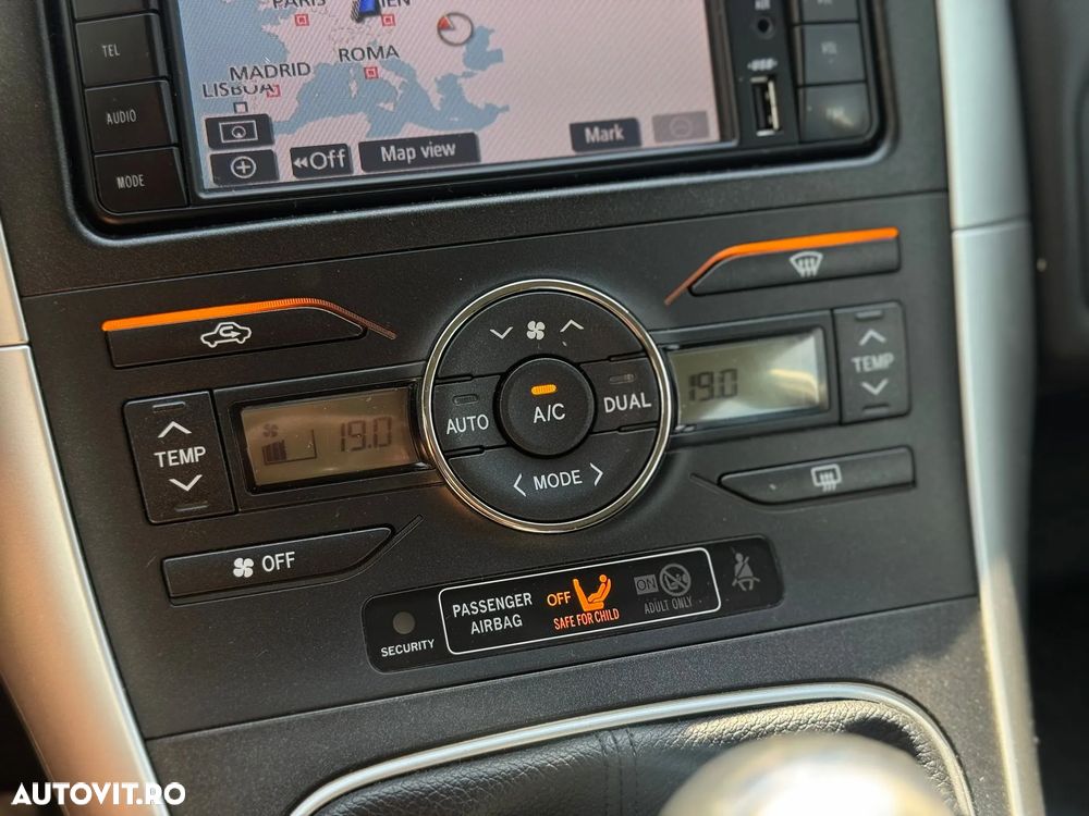 Toyota Auris 2.0 D-4D DPF Sol - 39