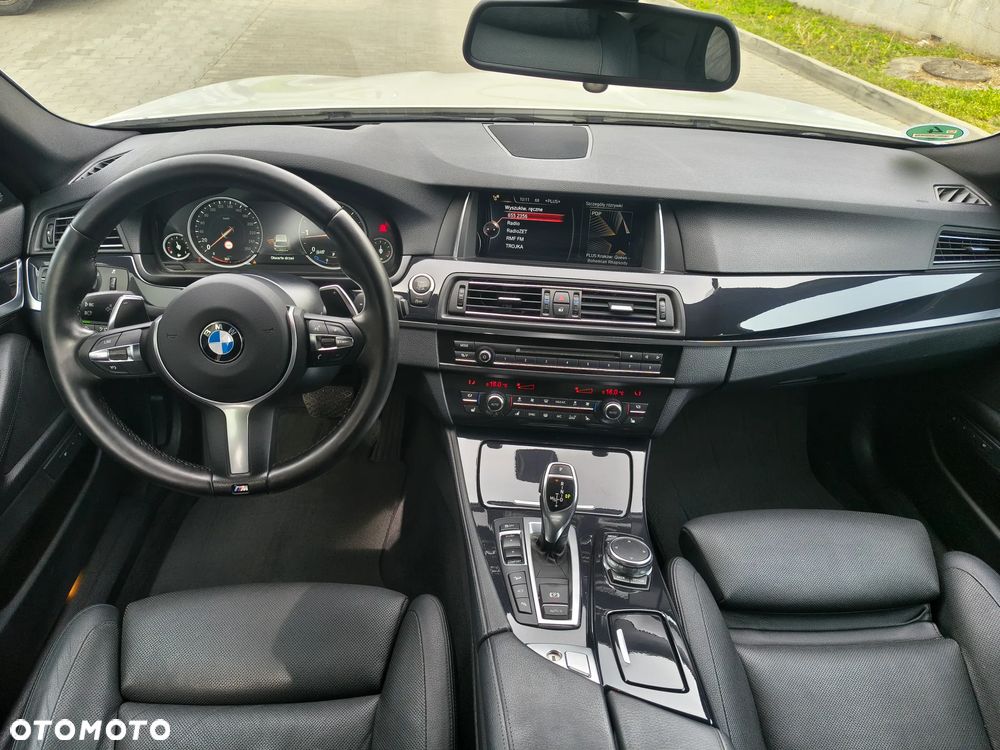 BMW Seria 5 525d xDrive Sport-Aut Luxury Line - 21