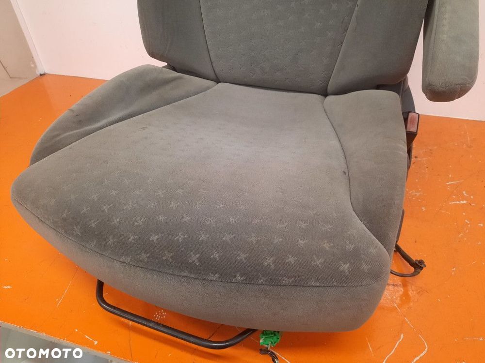 PEUGEOT 807 2.2 HDI III 02-07 FOTEL PASAŻERA - 2