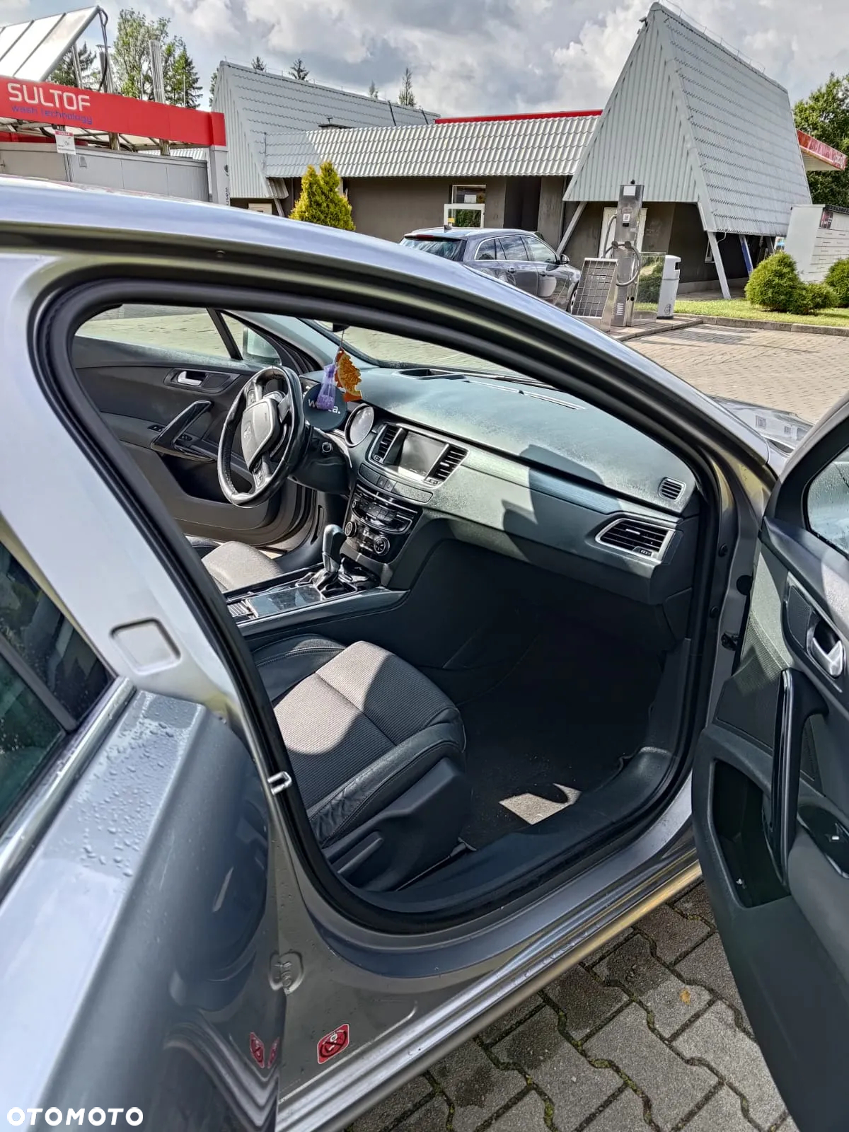 Peugeot 508 1.6 e-THP Allure S&S - 28
