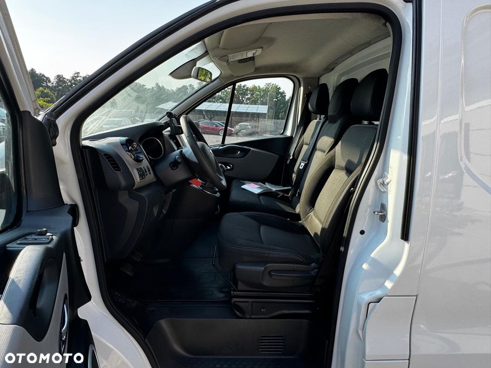 Nissan NV300 1,6 dci  125 Navi / Kamera - 19