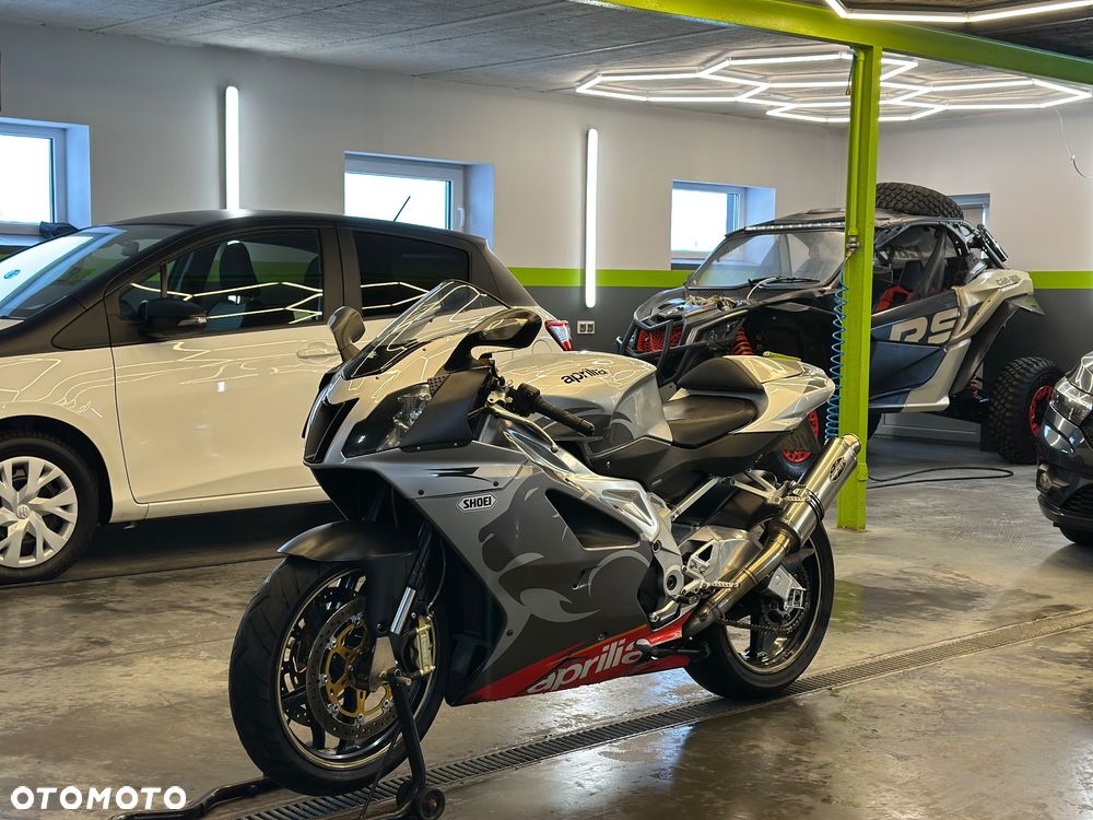Aprilia RSV - 1