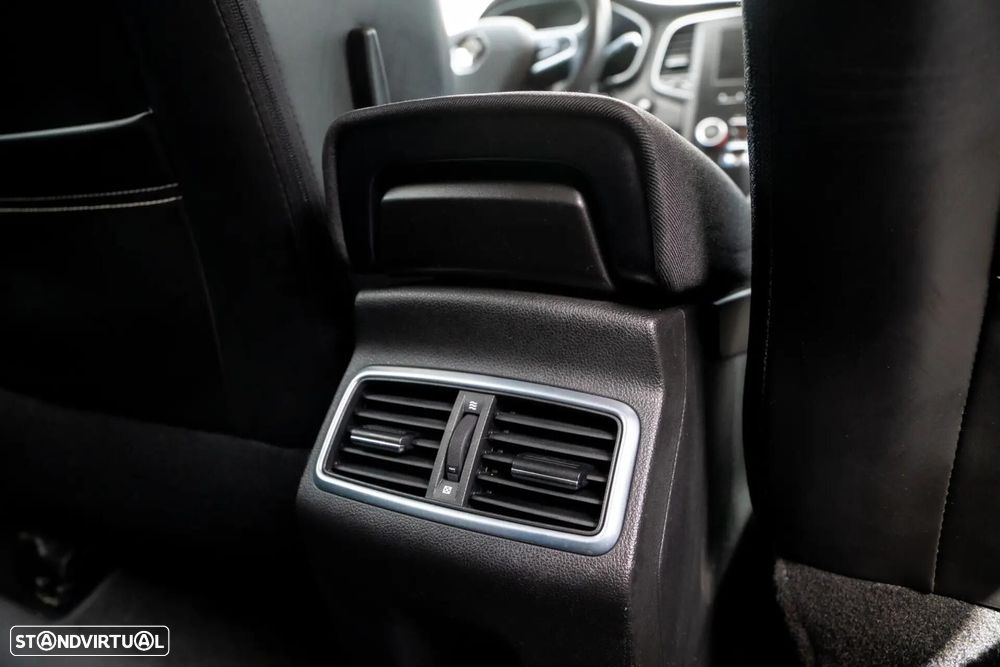 Renault Mégane 1.5 dCi Zen - 24