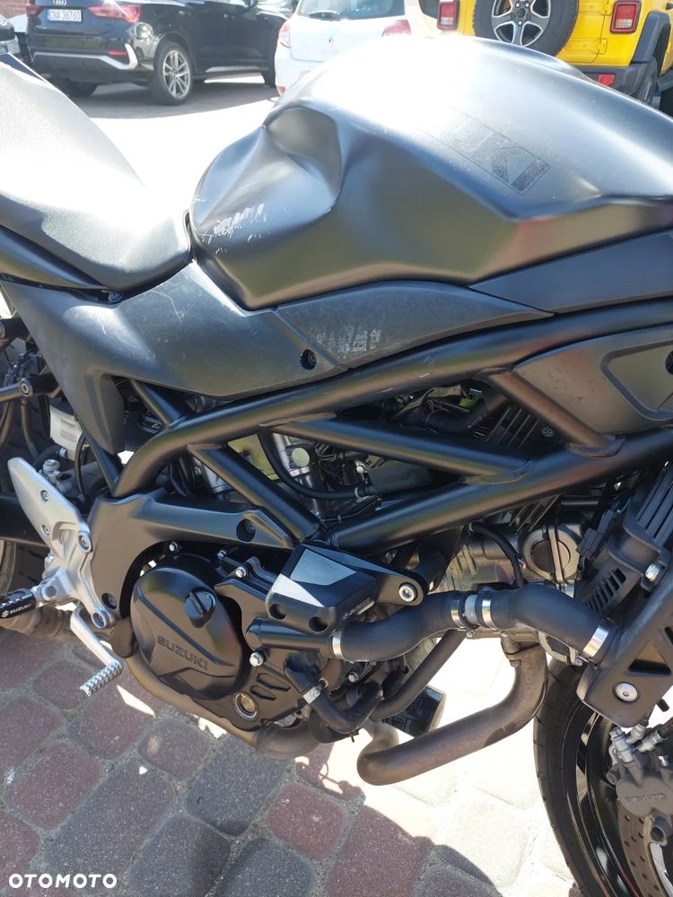 Suzuki SV - 12
