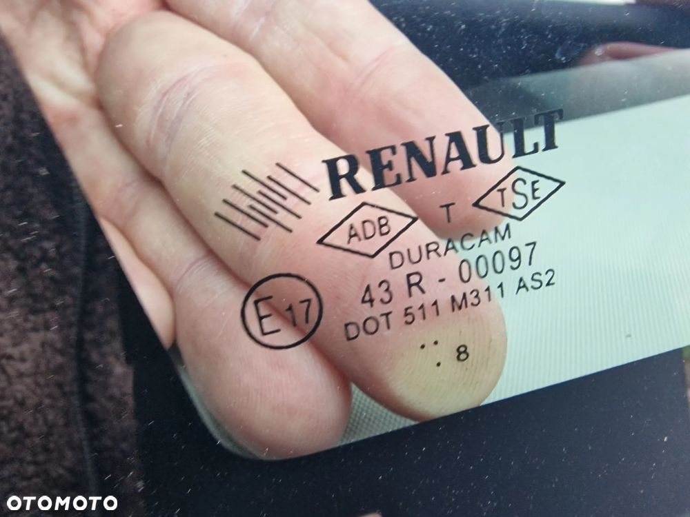 Renault Clio - 12