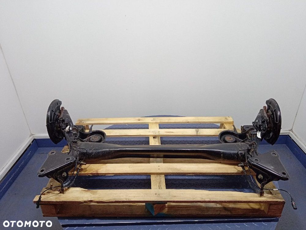 FIAT 500 500E I 12- ELEKTRYK BELKA ZAWIESZENIA TYŁ TYLNA - 1