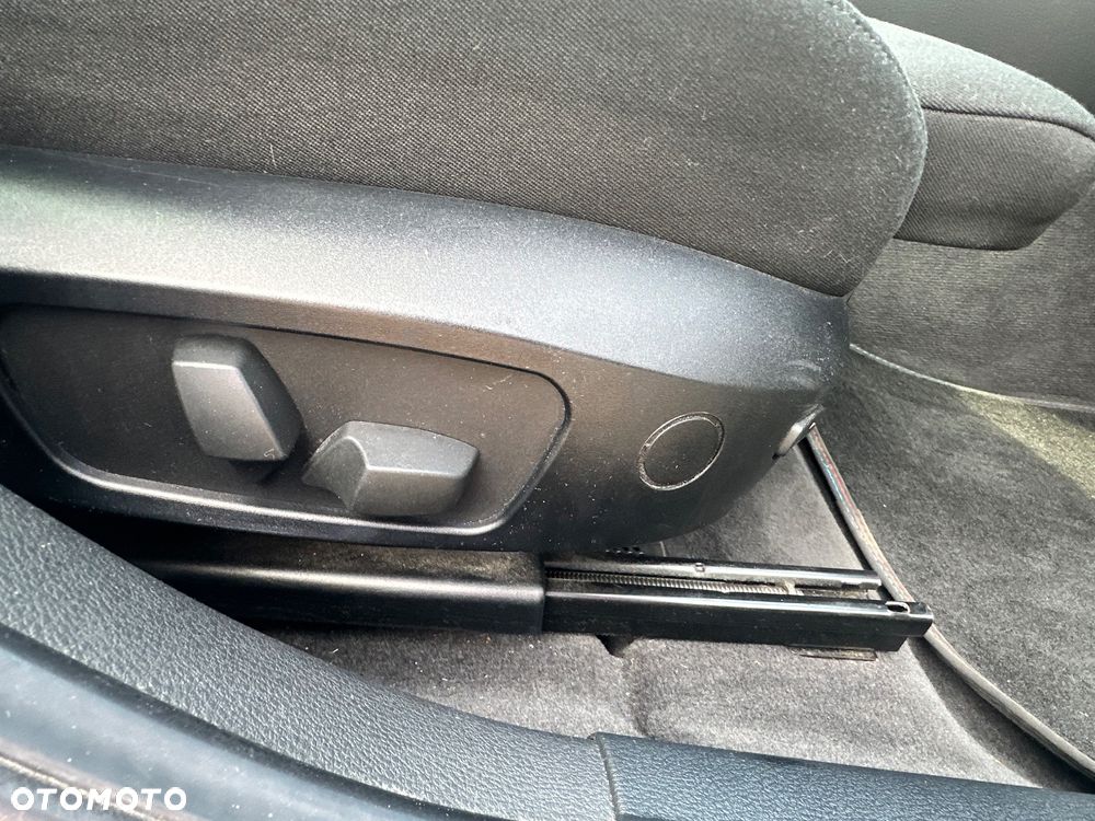 BMW X1 xDrive18d Sport Line - 26