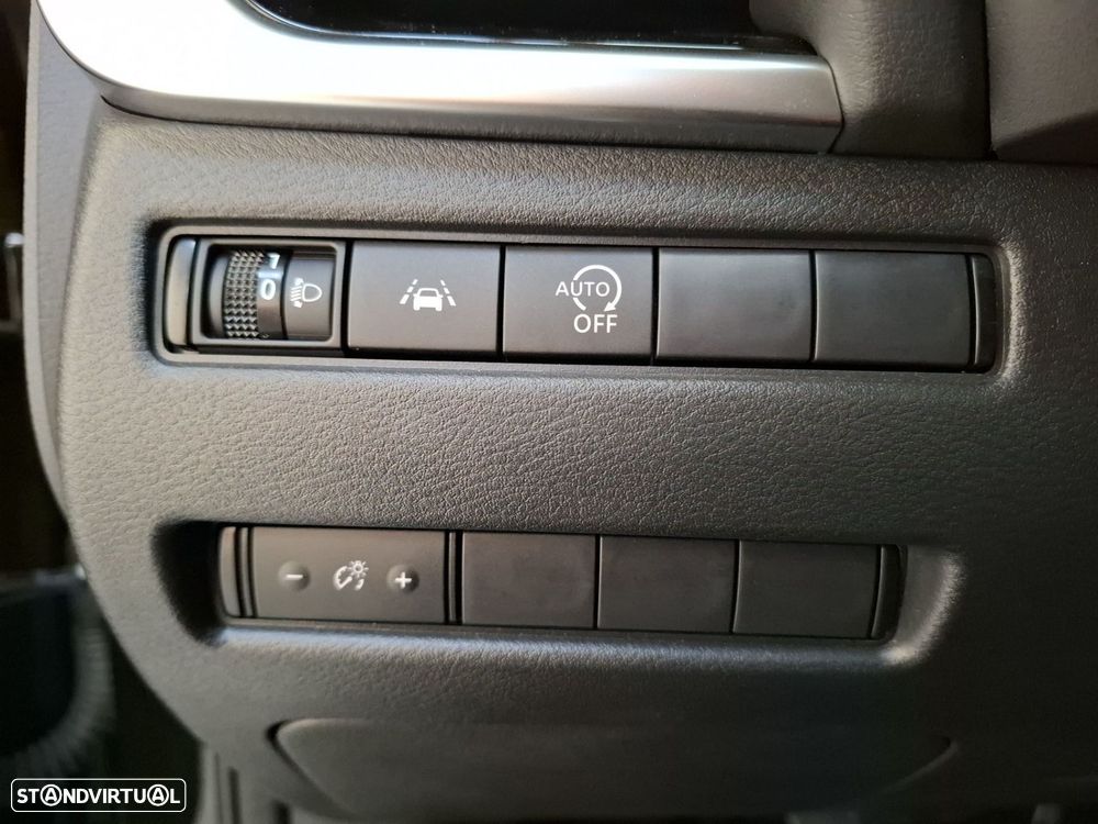 Nissan Qashqai 1.3 DIG-T N-Connecta LED+TT+SKY - 21