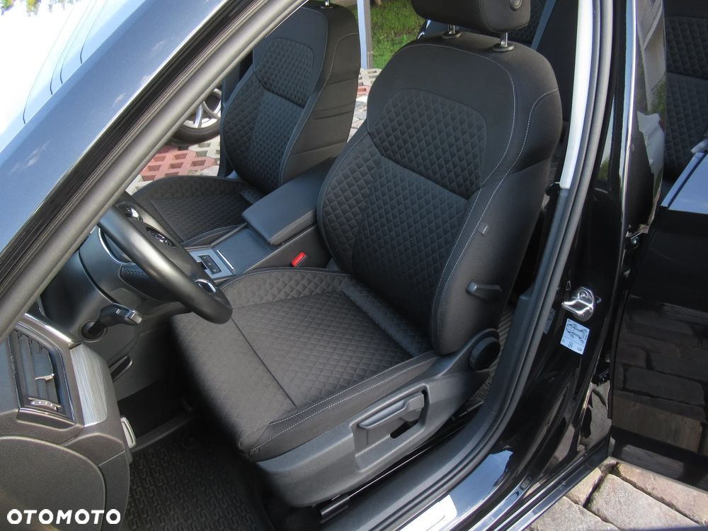 Skoda Superb 2.0 TSI Ambition DSG - 6