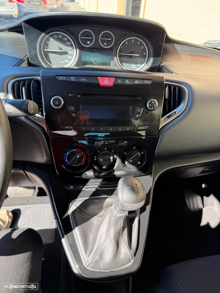 Lancia Ypsilon 0.9 TwinAir S&S Gold MTA - 6