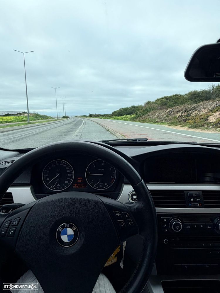 BMW 318 d Sport Line - 8