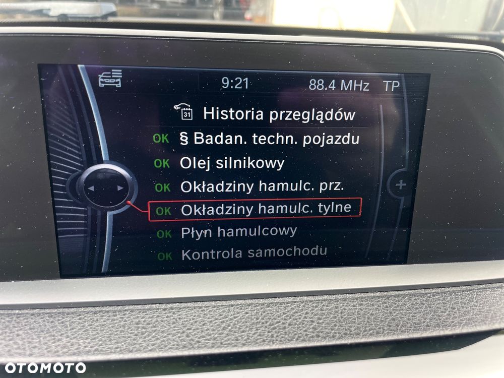 BMW Seria 3 318d DPF Edition Sport - 35