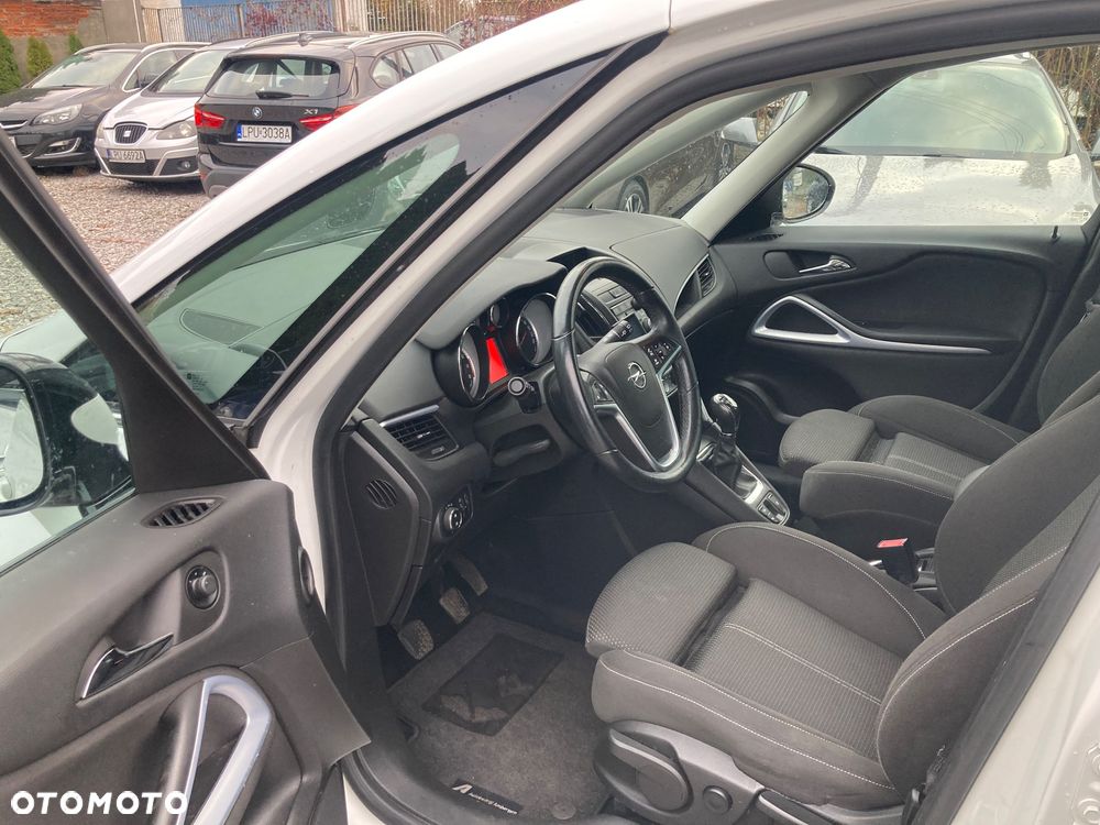 Opel Zafira - 8