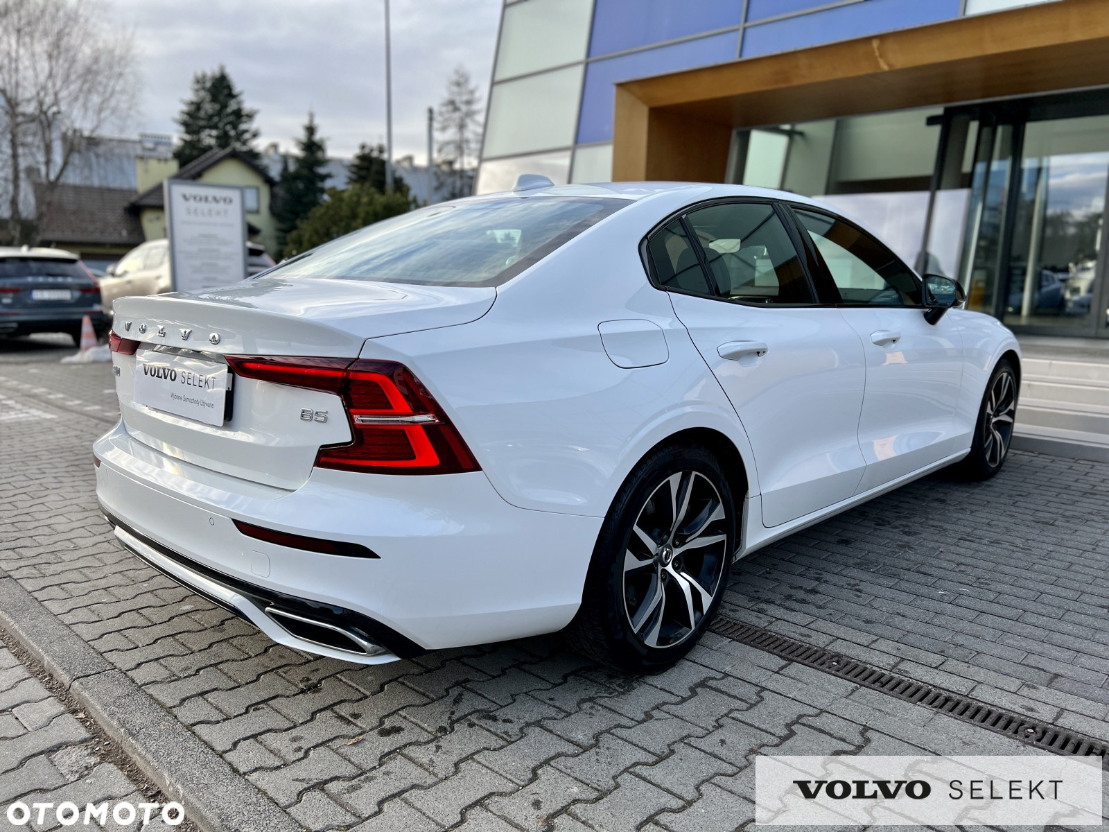 Volvo S60 B5 B R-Design - 8