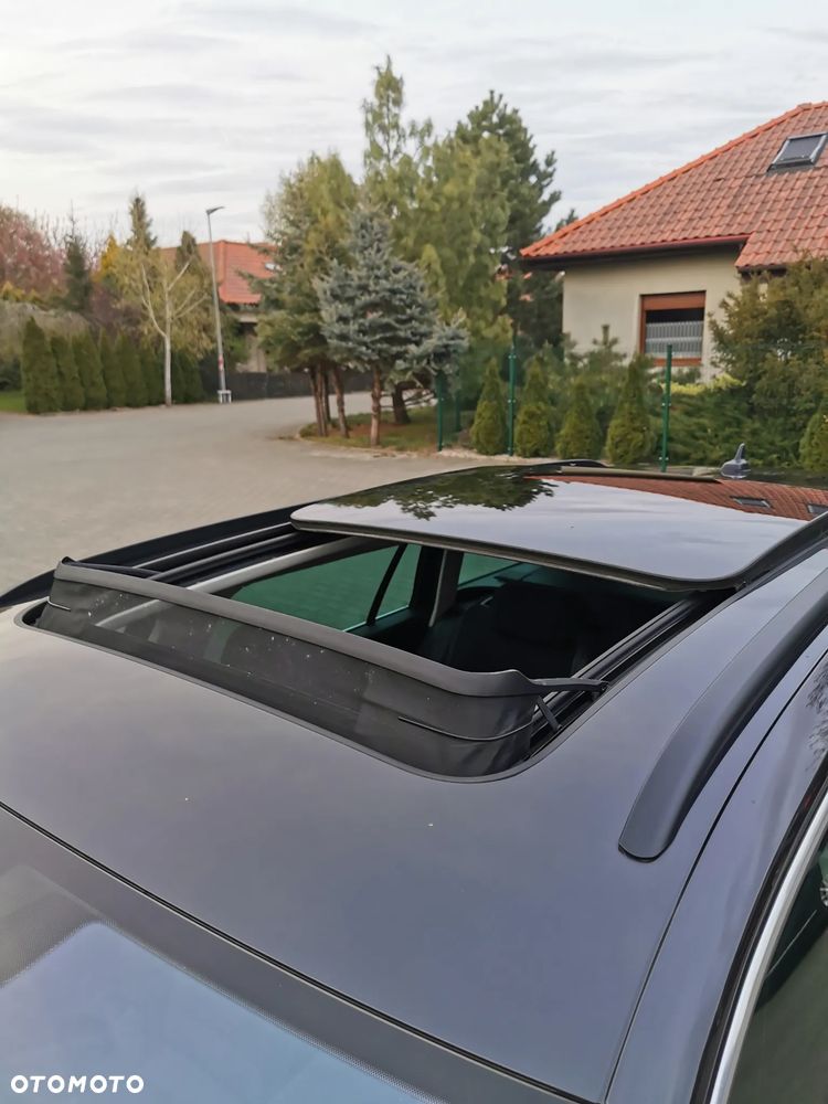 Volkswagen Passat 1.6 TDI SCR DSG Business - 9