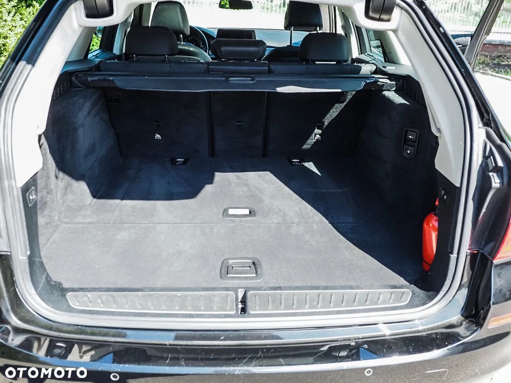 BMW Seria 5 520d xDrive Sport Line - 11