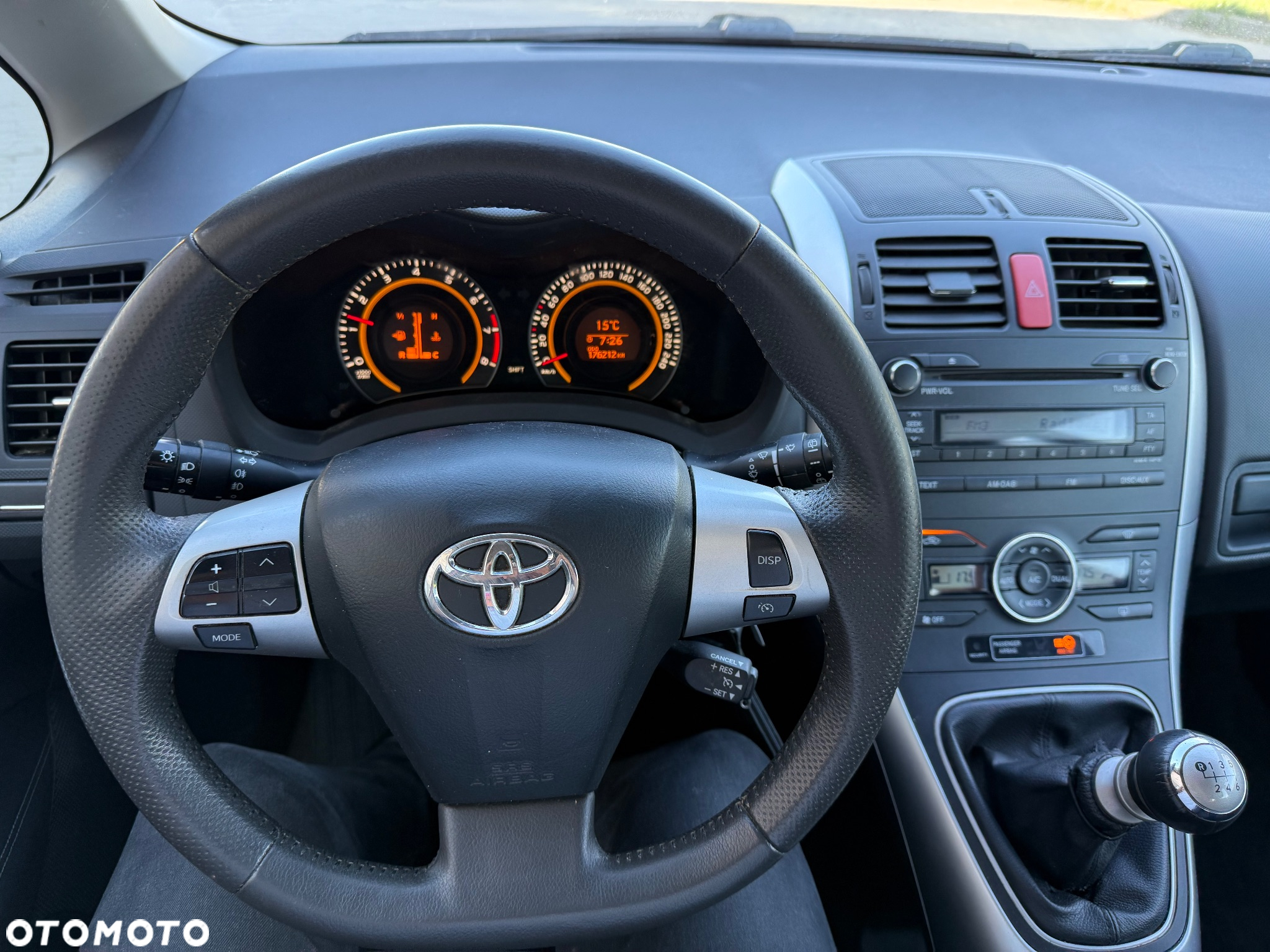 Toyota Auris 1.6 Dynamic - 13