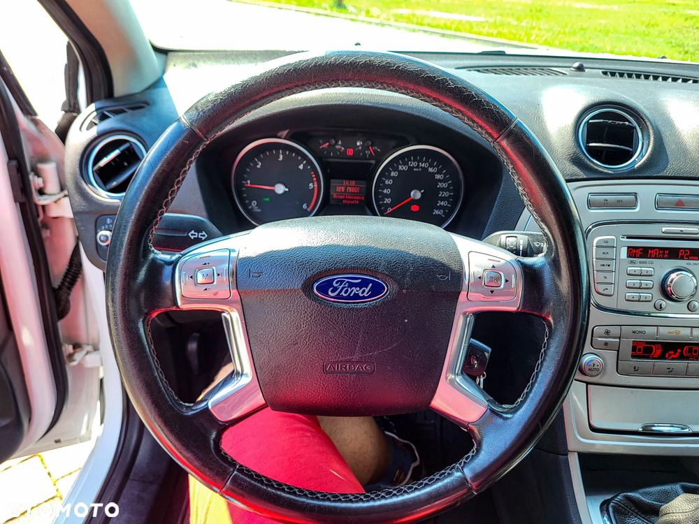 Ford Mondeo 1.8 TDCi Titanium - 21