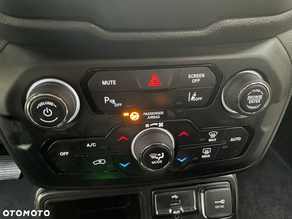 Jeep Renegade 1.3 GSE T4 Turbo Longitude FWD S&S - 31