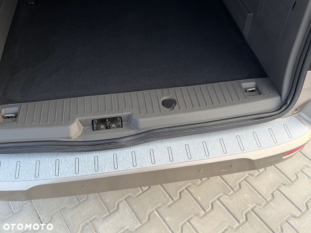 Ford Tourneo Connect 1.5 EcoBlue Titanium - 31