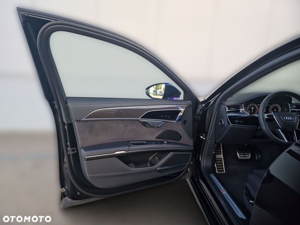Audi A8 - 12
