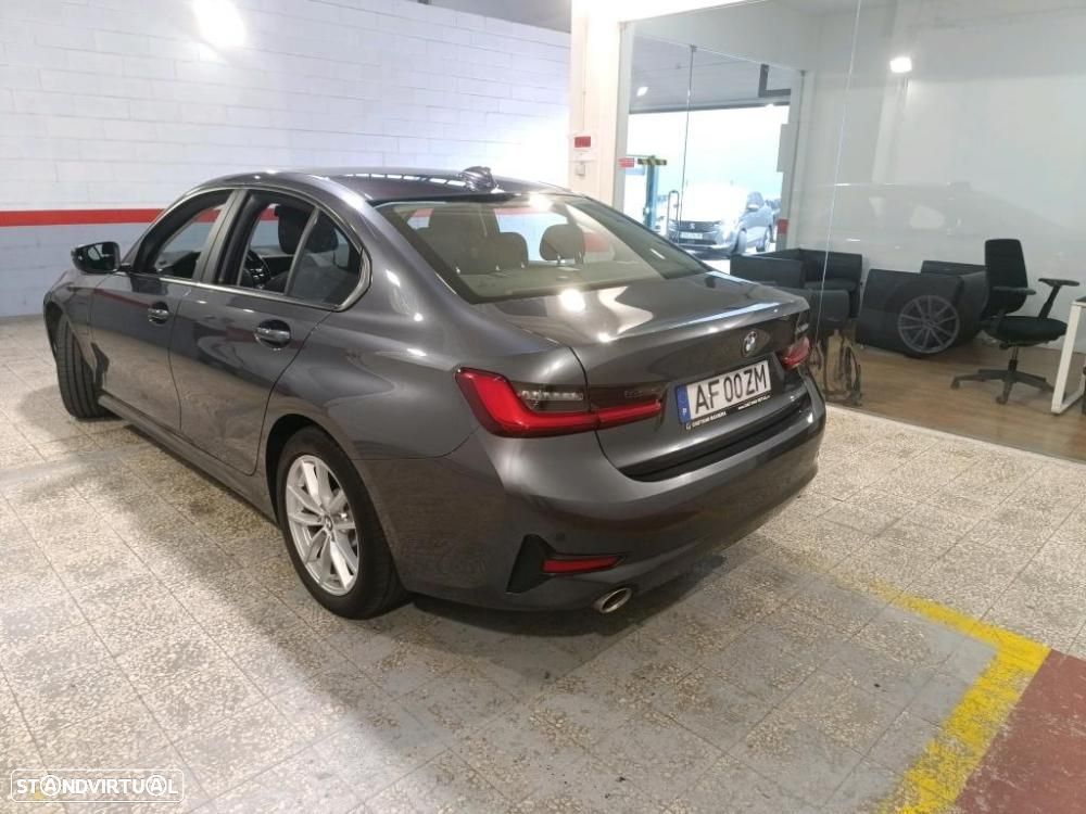 BMW 330 e Corporate Edition Auto - 3