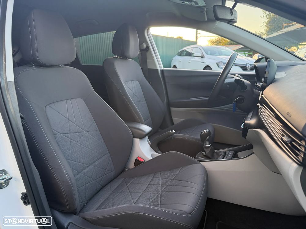 Hyundai Bayon 1.0 T-GDI 48V-Hybrid Intro - 21