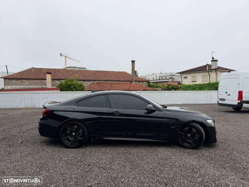BMW M4 Auto - 17