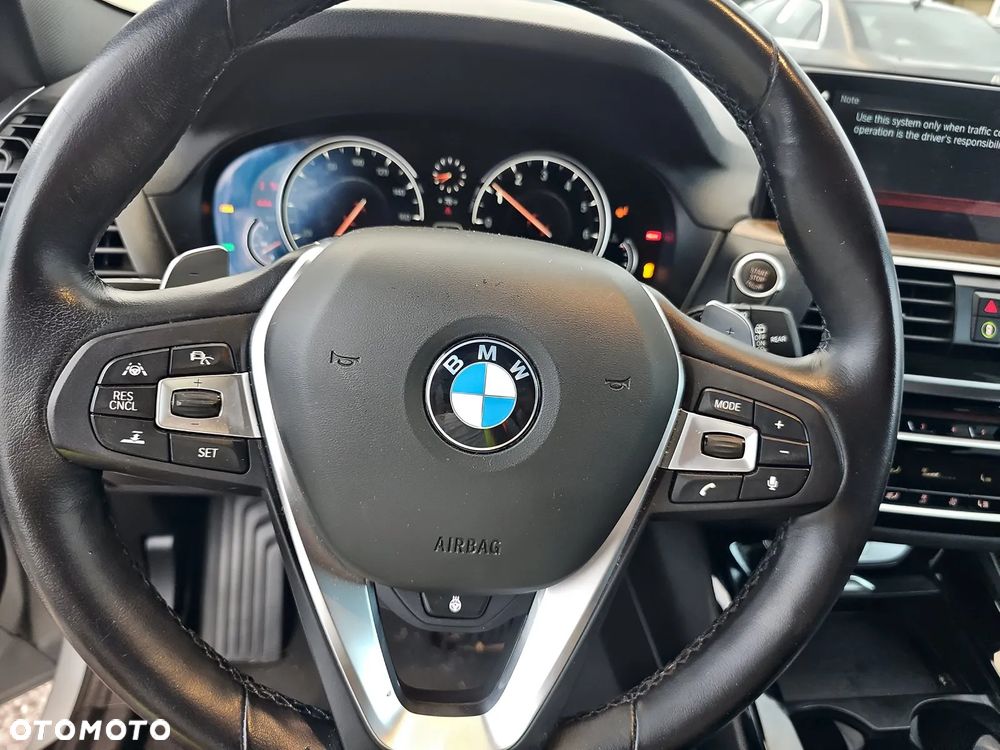 BMW X3 xDrive30i - 9