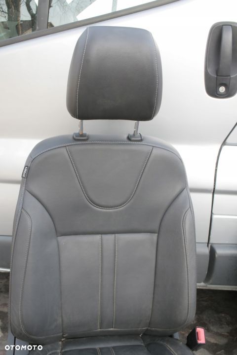 fotel prawy pasażera Ford Kuga MK2 - 3