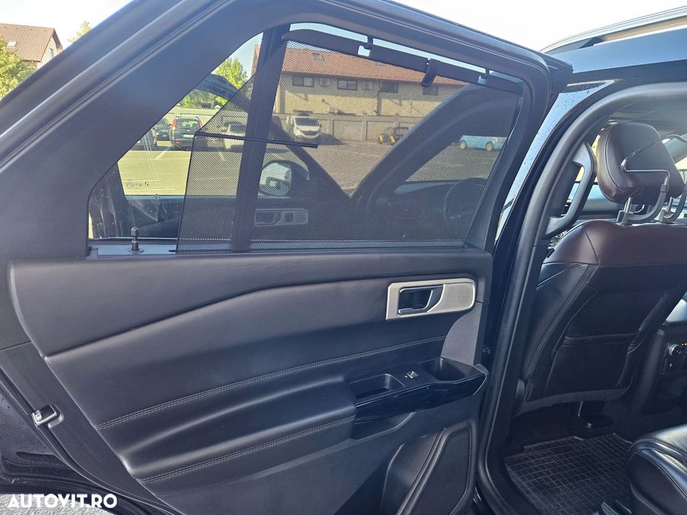 Ford Explorer 3.0 PHEV Platinum - 36
