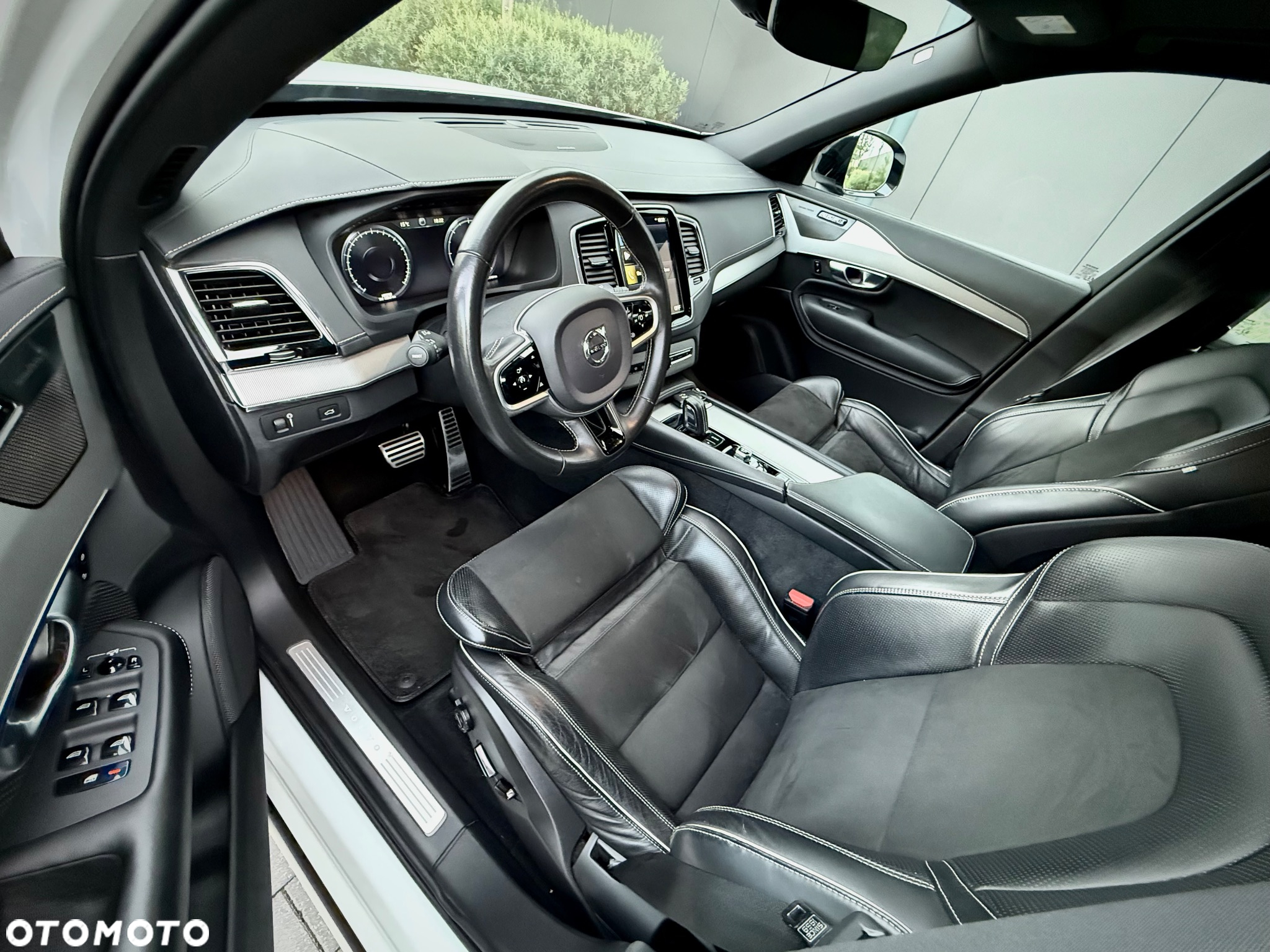 Volvo XC 90 D5 AWD R-Design - 5