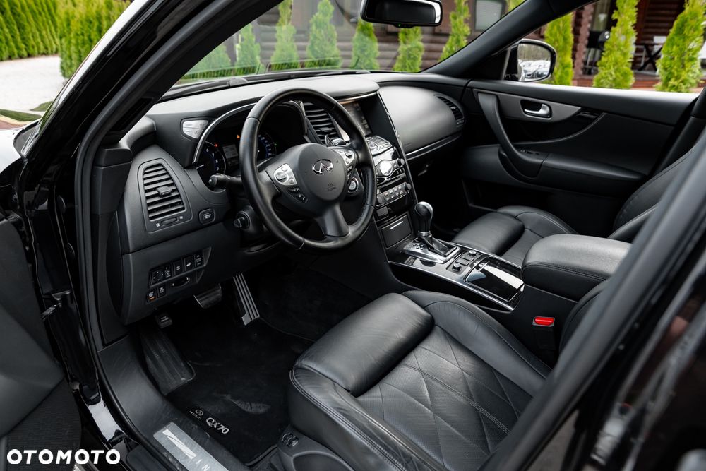 Infiniti QX70 3.7 AWD S - 15