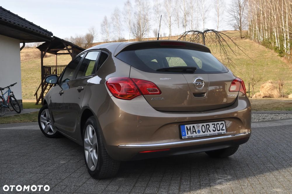 Opel Astra 1.4 Turbo Color Edition - 4